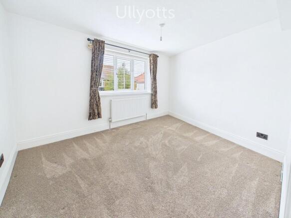 4 bed Semi-Detached for sale Image 10