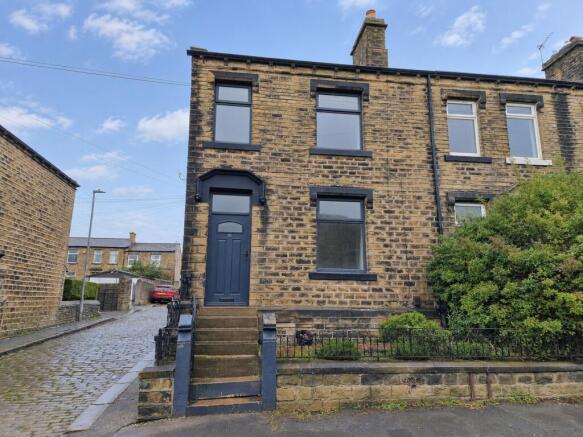 2 Bedroom End Terrace for Rent