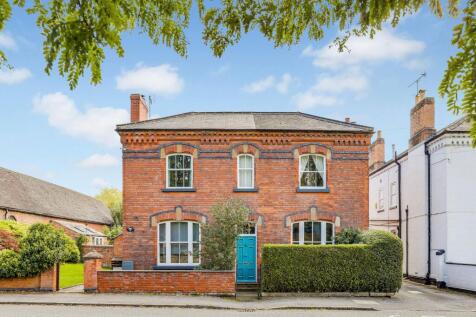 High Street, Castle Donington, DE74