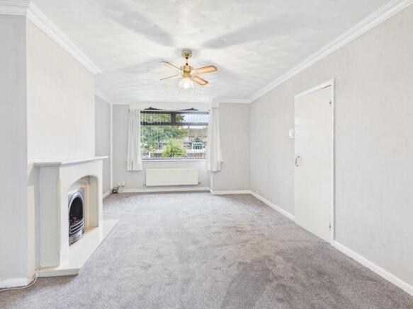 201 Manchester Road, Woolston, Warrington, Cheshire WA1 4HL photo 4