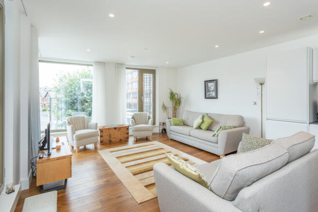 3 bed Apartment for sale Image 12