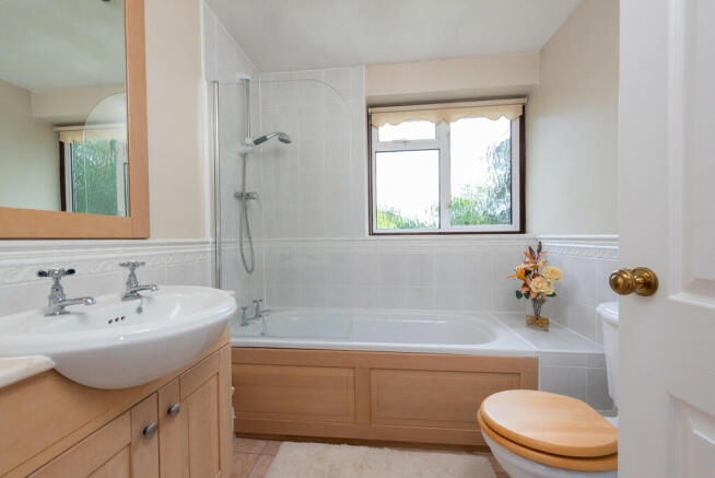4 Maple Close9