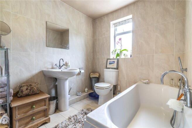 En Suite Bathroom