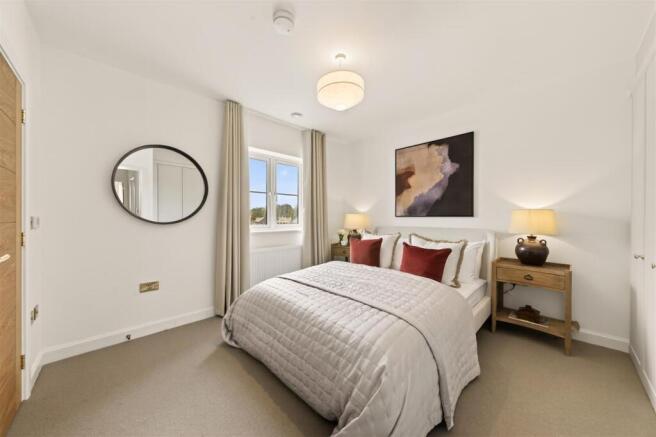 4 bed Detached for sale Image 12