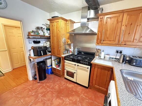 KITCHEN 2