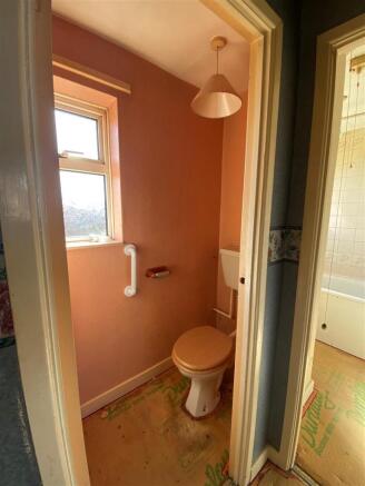 toilet.jpg