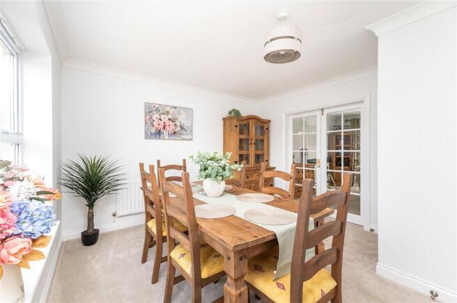 4 bed Detached for sale Image 6