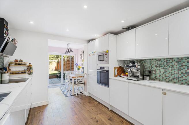 Kitchen/Dining area