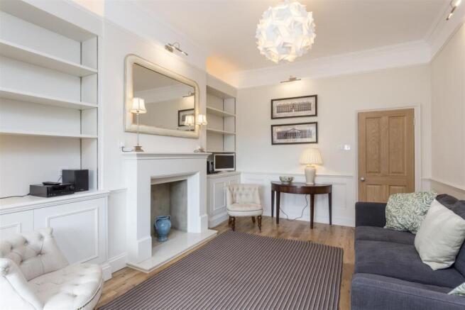 Lettings Brackenbury Sycamore Gardens - Reception.
