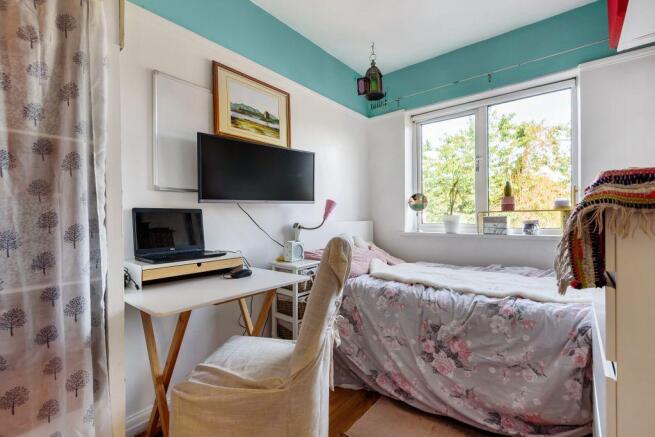 Bedroom 2 (Double)