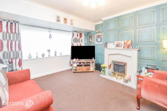 Cedar Avenue, Wickersley, S66 photo 4