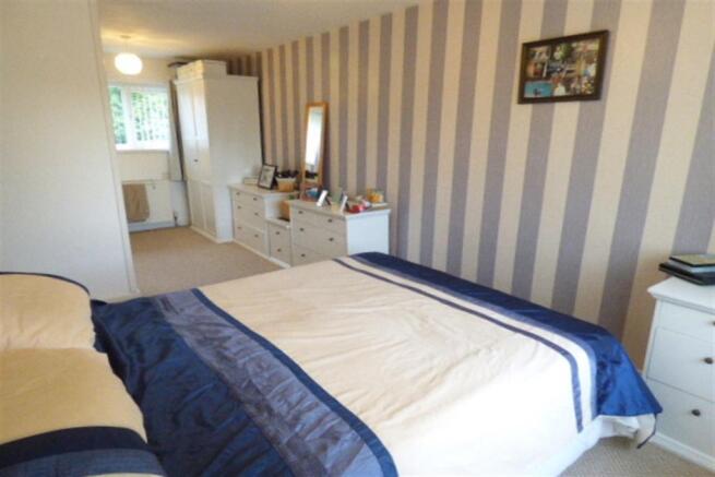 Bed 1 a