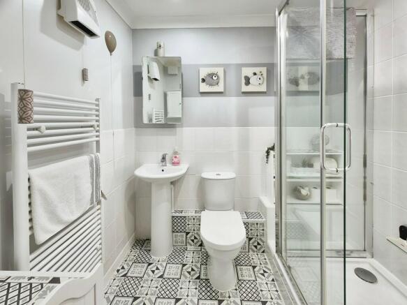 0d455bd5-10000185...