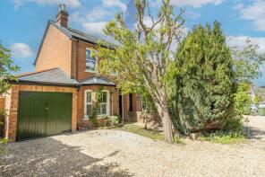 1, East View Cottages, London Road, Hartley Wintney, Hook RG27 8HS