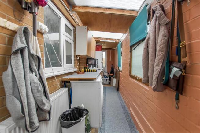 2 bed Semi-Detached Bungalow for sale Image 12
