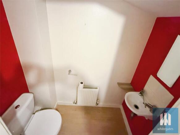 3 bed Semi-Detached to rent Image 10