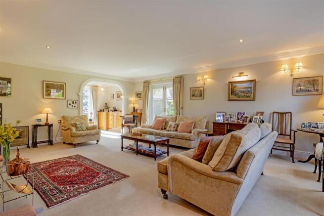 Reception Room-1.jpg