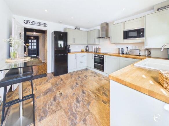Kitchen / Breakfast Room
