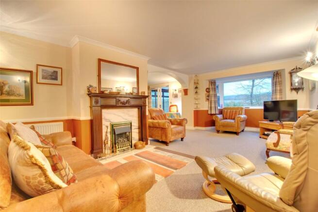 Formal Lounge