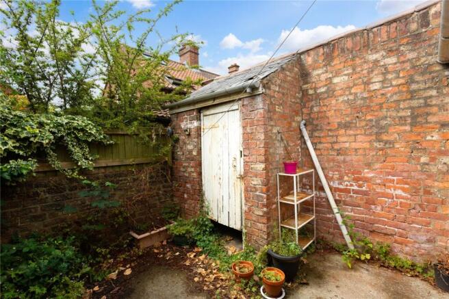 2 bed Terraced for sale Image 9