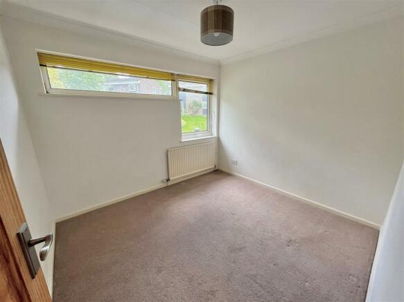 Bedroom 4.jpg