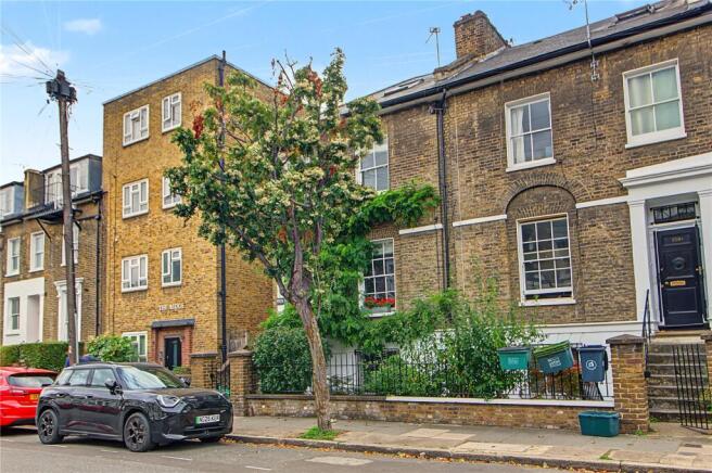 3-bed flat on Downham Road, London, N1, £1,100,000