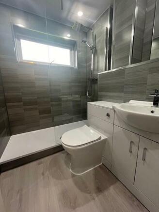 Shower Room.jpg