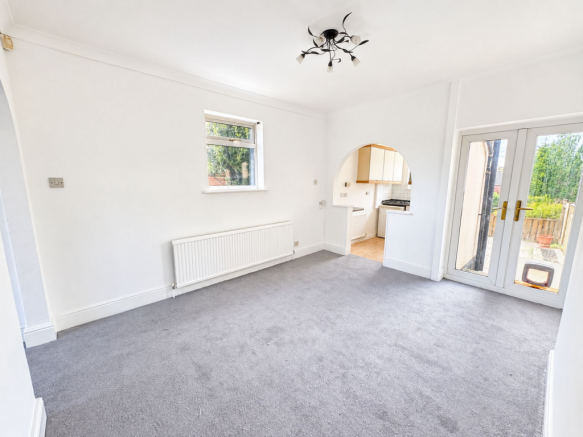 Pine Road, Glenfield, LE3 photo 5
