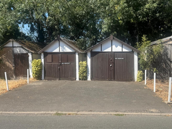 le garage longmoor2.png
