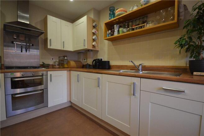 Kitchen Area (2)
