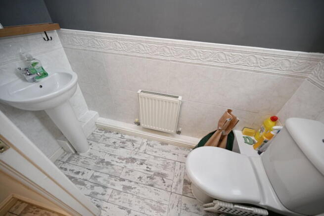3 bed Town House for sale Image 7