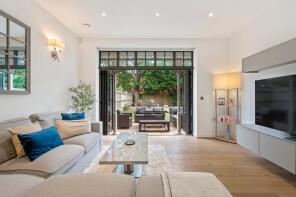 2, Sycamore Court, Oatlands Chase, Weybridge KT13 9RS