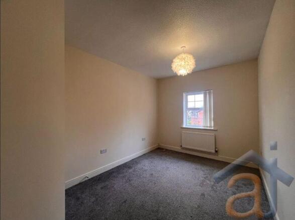 Bedroom - Photo 2