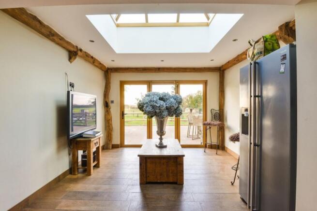 Kitchen/Breakfast/Fa