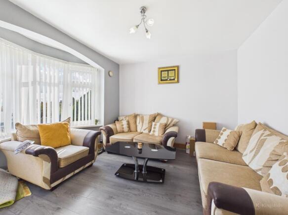Hillview Road, High Wycombe, Buckinghamshire photo 2