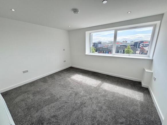 1 bed Apartment to rent Image 4