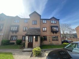 16, Heberden Court, Wingrove Drive, Purfleet-on-thames RM19 1NB