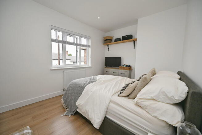 3 bed Terraced for sale Image 11