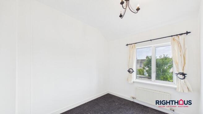 3 bed Semi-Detached to rent Image 10