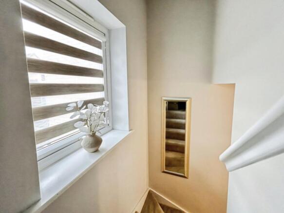 1 bed Flat for sale Image 11