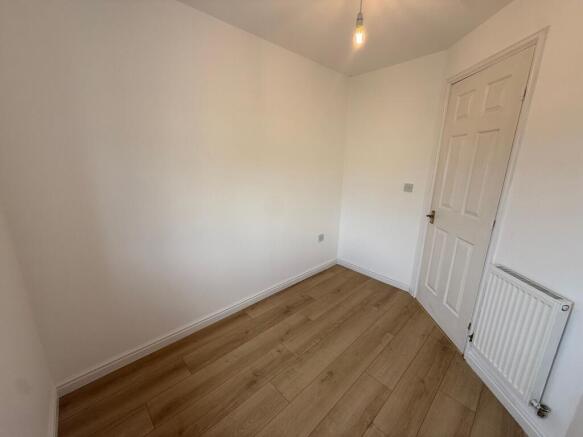 3 bed Semi-Detached to rent Image 11