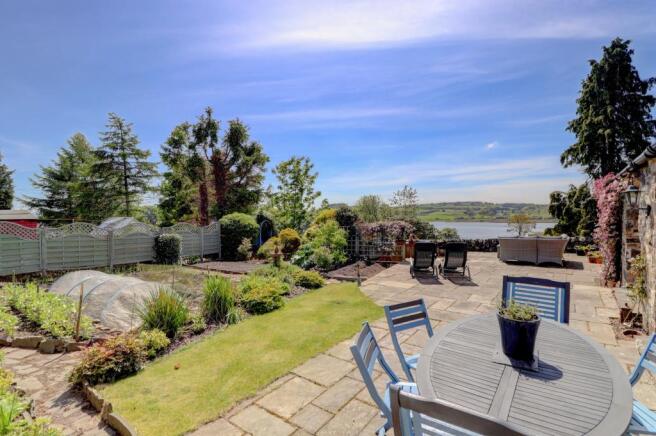 Gardens & Loch Ken Views