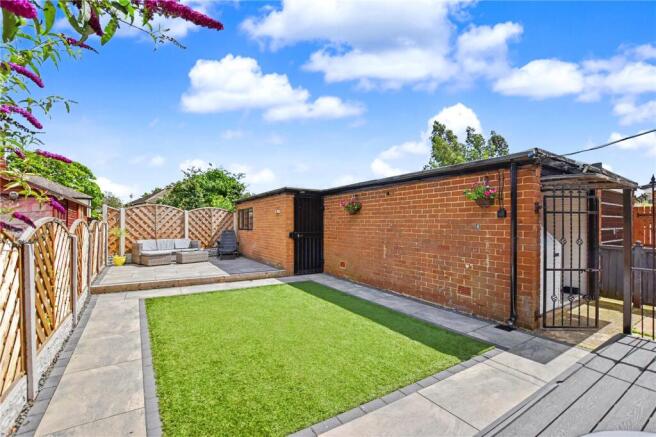 3 bed Semi-Detached for sale Image 11