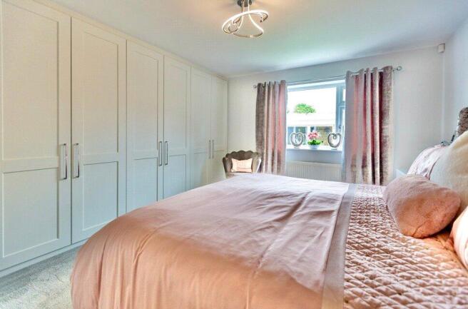 3 bed Bungalow for sale Image 11