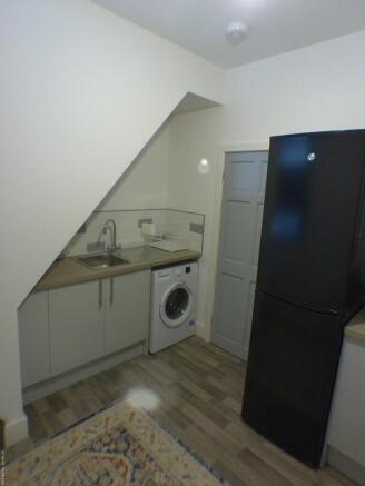 2 bed Terraced to rent Image 7