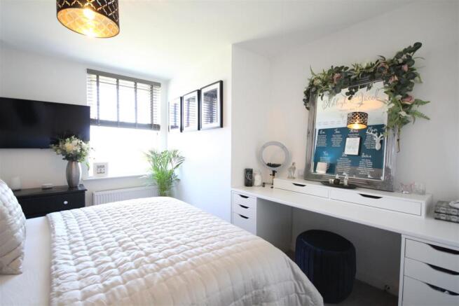 Double Bedroom 1