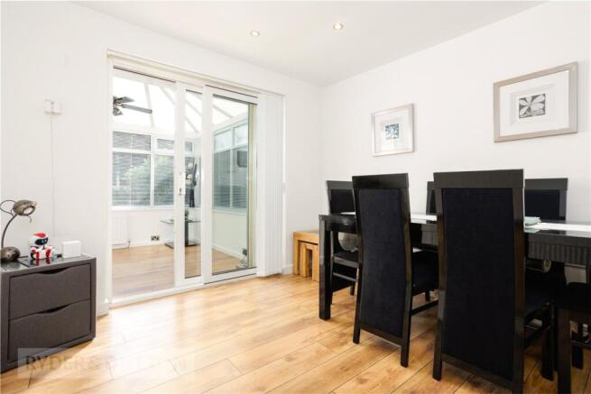 3 bed Semi-Detached for sale Image 7