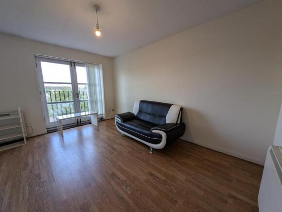 Living Room2.jpg