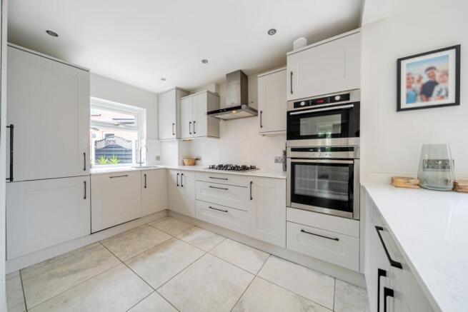 4 bed Semi-Detached for sale Image 5