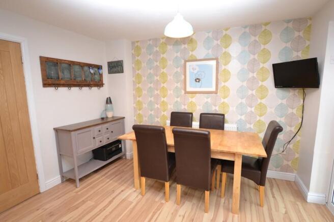 Dining kitchen